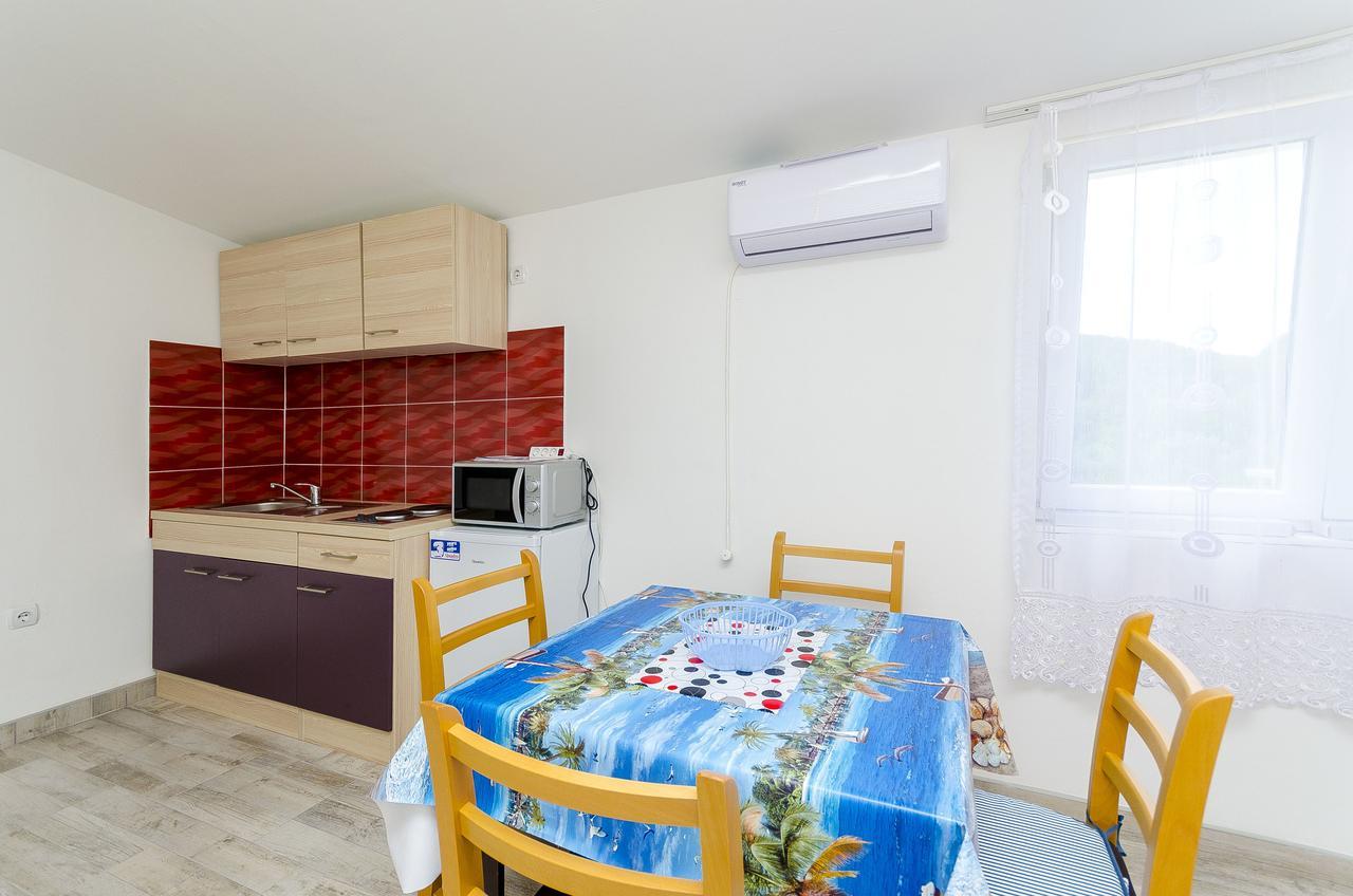 Apartments Mirko I Anda Donji Okrug  Zewnętrze zdjęcie