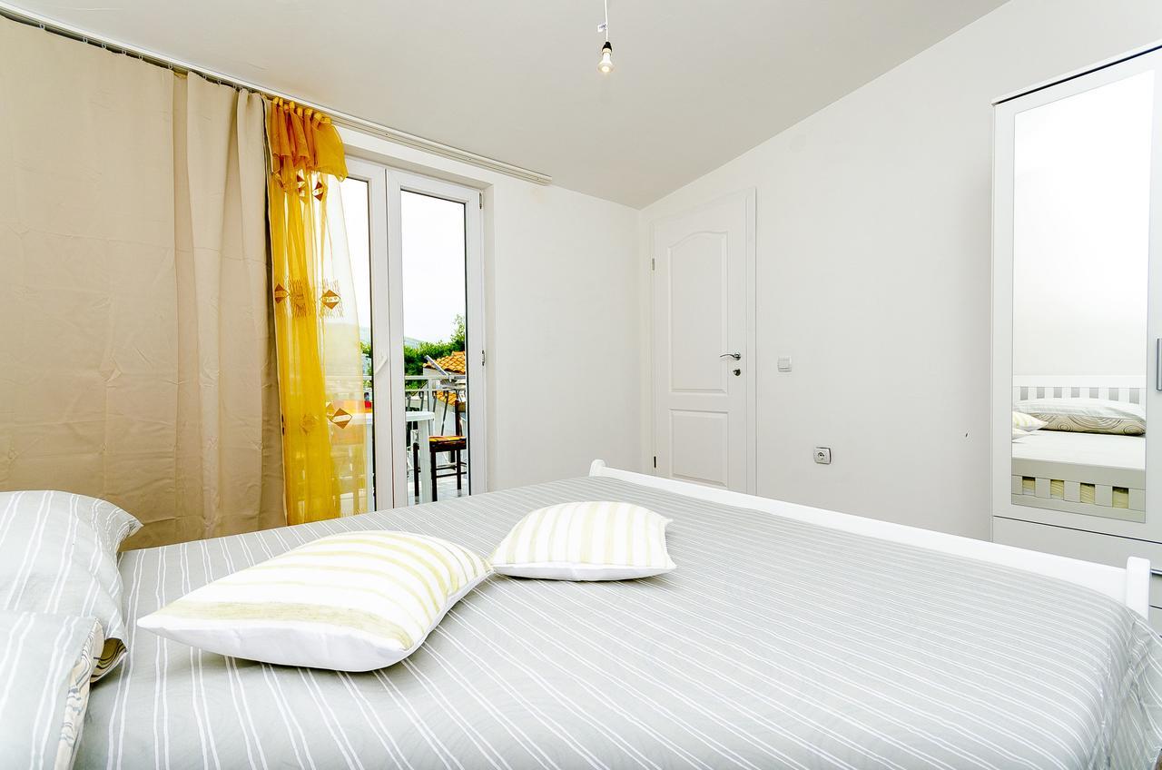 Apartments Mirko I Anda Donji Okrug  Zewnętrze zdjęcie
