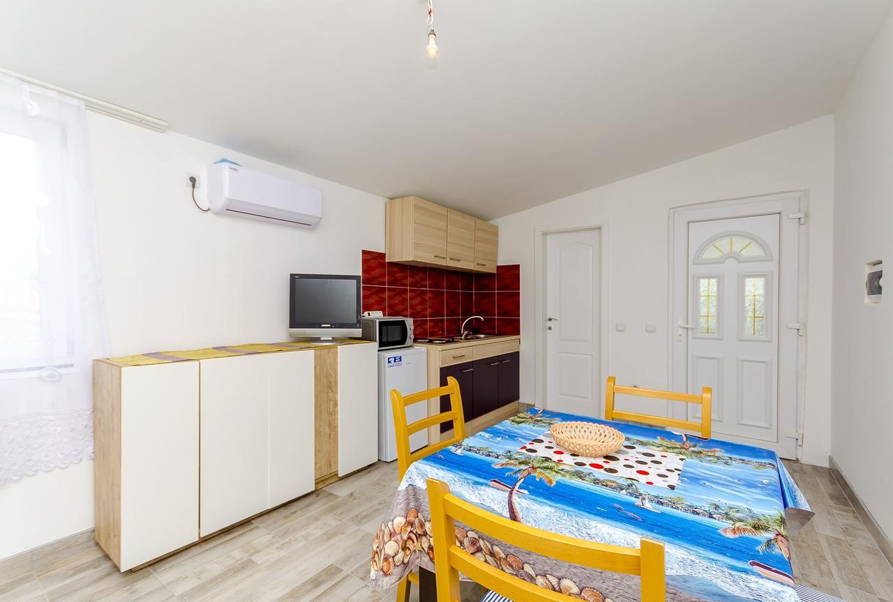 Apartments Mirko I Anda Donji Okrug  Zewnętrze zdjęcie