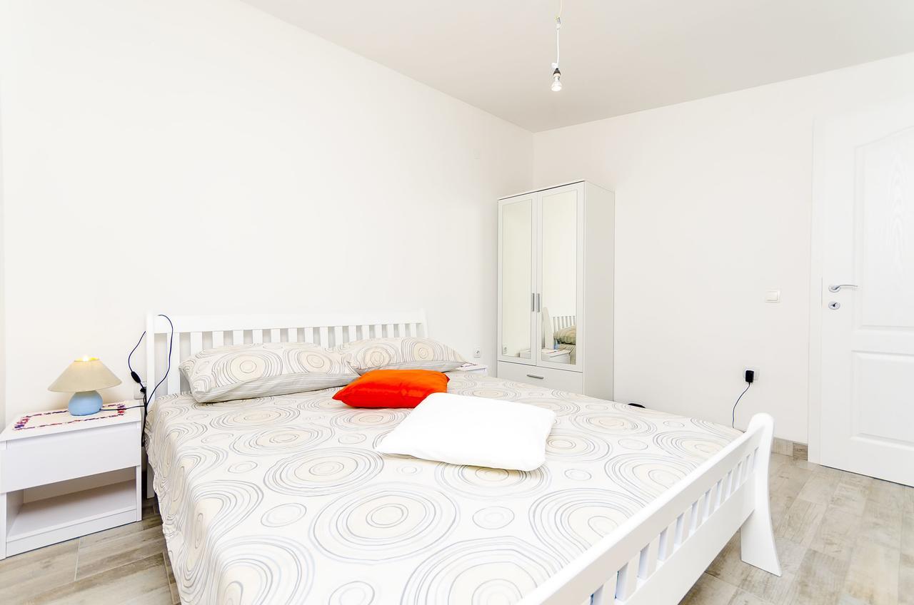 Apartments Mirko I Anda Donji Okrug  Zewnętrze zdjęcie