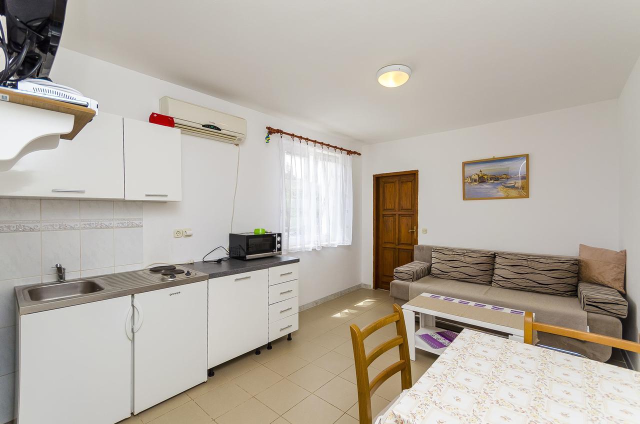 Apartments Mirko I Anda Donji Okrug  Zewnętrze zdjęcie