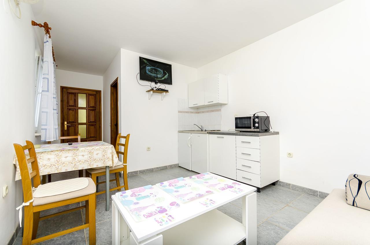 Apartments Mirko I Anda Donji Okrug  Zewnętrze zdjęcie
